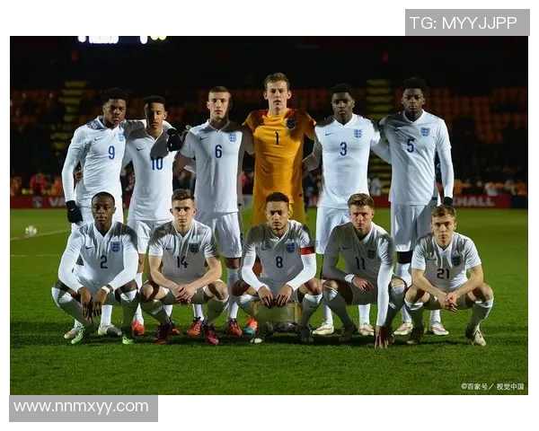 天蝎球星在绿茵赛场展现独特魅力引领足球激情风潮