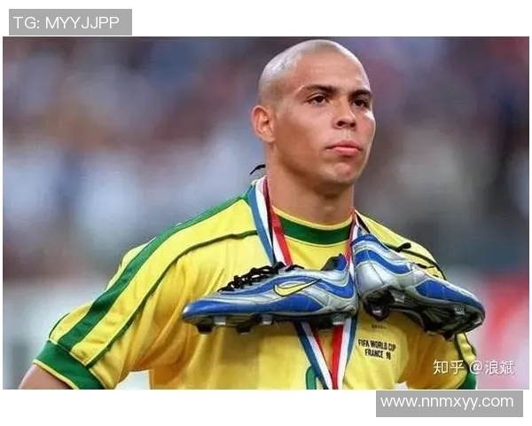 德国足球帅气球星盘点 各大天才球员的迷人风采 德国足球帅气球星盘点 各大天才球员的迷人风采